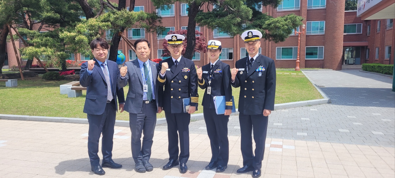 자매결연 부대 1함대 사령부 해군사관학교 및 해군 홍보  사진